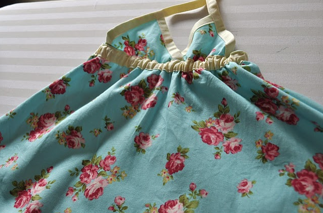 Little girl's sun dress - Vivat Veritas